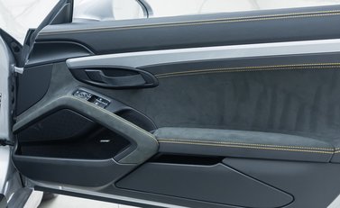 Porsche 718 SPYDER 24