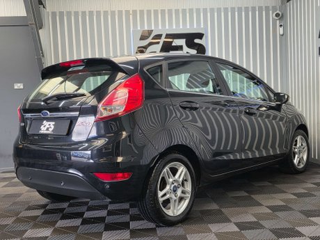 Ford Fiesta 1.6 Zetec Hatchback 5dr Petrol Powershift Euro 5 (105 ps) 31