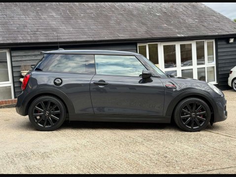 Mini Hatch 2.0 Cooper SD Hatchback 3dr Diesel Manual Euro 6 (s/s) (170 ps) 18