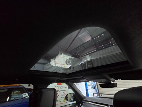 Land Rover Discovery TD6 HSE LUXURY 21