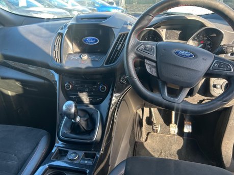 Ford Kuga ST-LINE 9