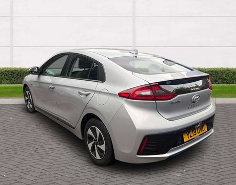Hyundai IONIQ 1.6 IONIQ Premium SE FHEV Semi-Auto 5dr 6