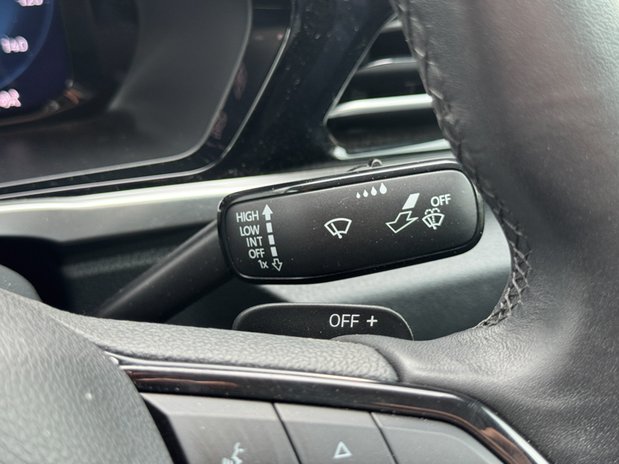 Ford Transit Connect AUTO LWB [SOLD CR] L2H1 Low Roof PHEV Trend 250 Air Con Nav Sensors EURO 6 20