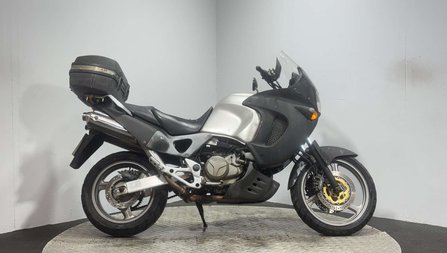 Honda XL 1000 2002 68K ADVENTURE TOURING PROJECT BIKE SPARES OR REPAIR