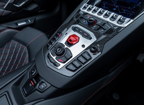 Lamborghini Aventador LP 720-4 50th Anniversary Roadster 27