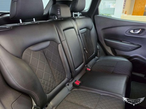 Renault Kadjar 1.3 TCe Iconic Euro 6 (s/s) 5dr 84