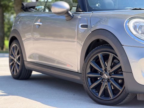 Mini Convertible 1.5 Cooper 2dr 10
