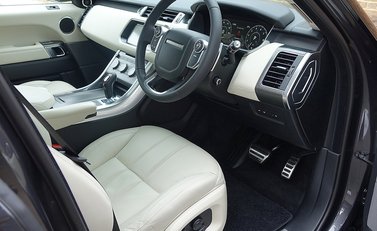 Land Rover Range Rover Sport 3.0 V6 Supercharged HSE Dynamic 13