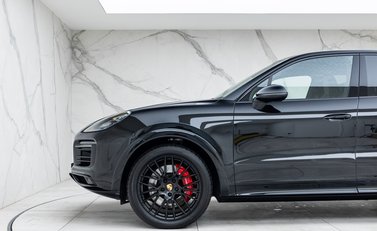 Porsche Cayenne GTS 28