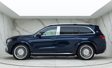 Mercedes-Benz GLS 600 Maybach 2
