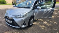 Toyota Yaris 1.5 VVT-h Icon Tech E-CVT Euro 6 (s/s) 5dr 15
