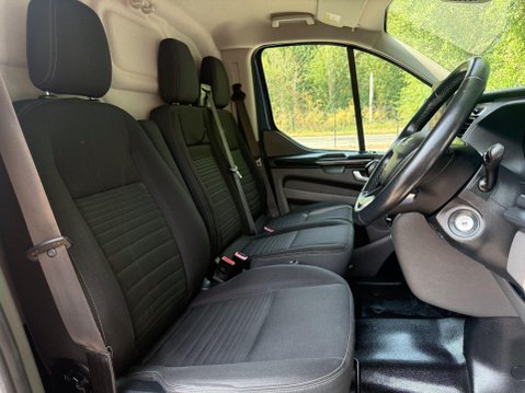 Ford Transit Custom 280 LIMITED P/V ECOBLUE 17