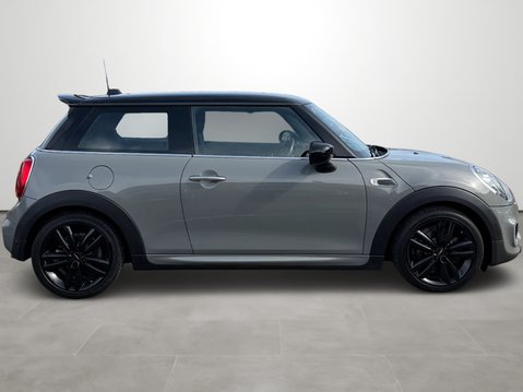Mini Hatchback 1.5 Cooper Sport II 3dr 10