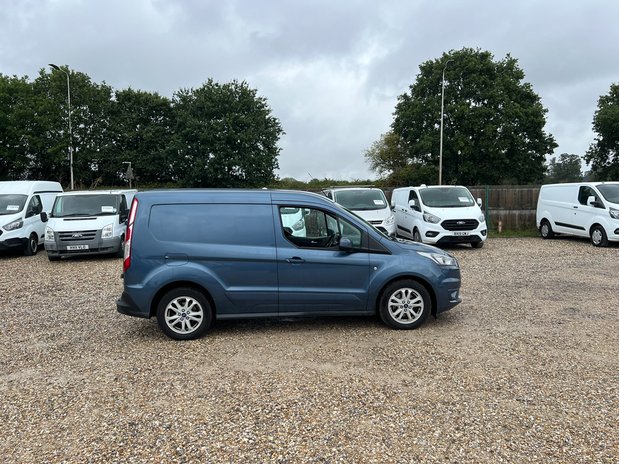 Ford Transit Connect SWB L1H1 Low Roof Limited 200 Alloys H/Seats Ply Sensors EURO 6 NO VAT 5