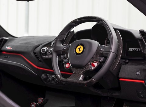 Ferrari 488 Pista 11