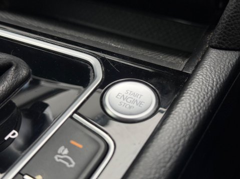 Volkswagen Passat 1.4 TSI 13kWh GTE DSG Euro 6 (s/s) 4dr 40