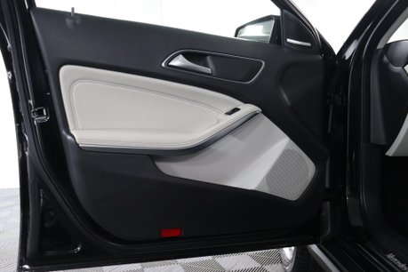 Mercedes-Benz GLA GLA 200 SPORT PREMIUM 43