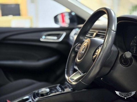 MG MG5 52.5kWh Excite Auto 5dr 51