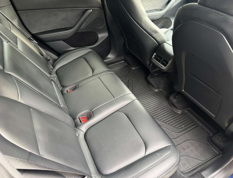 Tesla Model Y ModeL Y Long Range AWD 4WD 5dr 40
