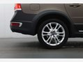 Volvo XC70 2.4 XC70 SE Luxury Nav D5 AWD Auto 4WD 5dr 16