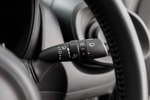 Toyota Aygo X VVT-I PURE 13