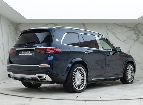 Mercedes-Benz GLS 600 7