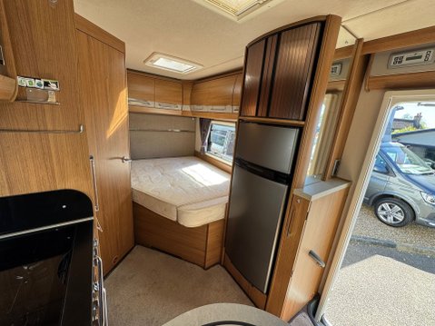 Auto-Trail Tracker fb 11