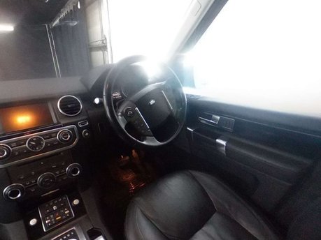 Land Rover Discovery 3.0 Discovery HSE SDV6 Auto 4WD 5dr 3