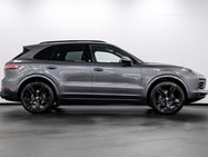 Porsche Cayenne 3.0T V6 SUV 5dr Petrol TiptronicS 4WD Euro 6 (s/s) (340 ps) 31