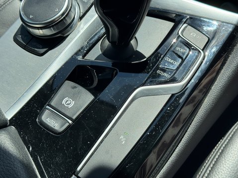 BMW 5 Series (Sold) 530d 3.0 SE Saloon 4dr Diesel Auto xDrive Euro 6 (s/s) (265 ps) 26