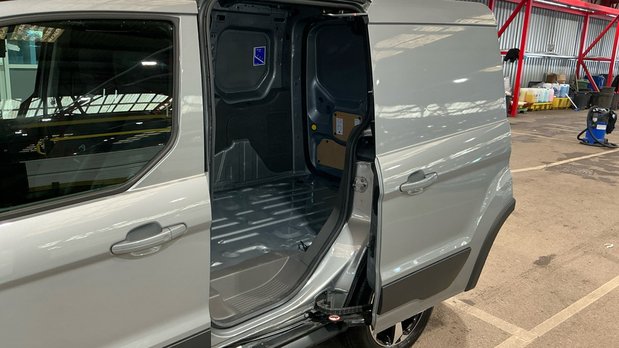 Ford Transit Connect SWB L1H1 Low Roof Active Air Con Alloys Sensors Cam EURO 6 NO VAT 8