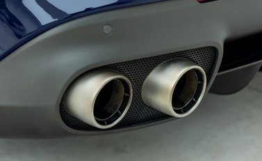 Ferrari F12 Berlinetta 32