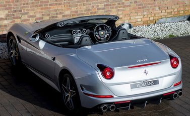 Ferrari California T 11