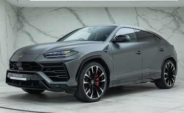 Lamborghini Urus 1