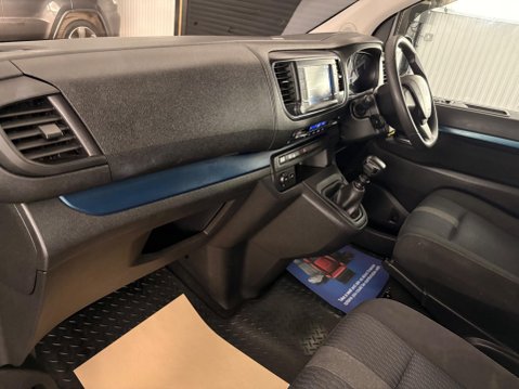 Peugeot Traveller 1.5 BlueHDi Active Standard MPV MWB Euro 6 (s/s) 5dr 29