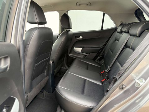 Kia Picanto 1.0 Picanto X-Line 5dr 56