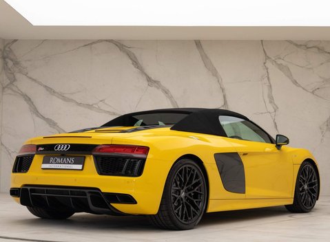Audi R8 V10 Spyder 22