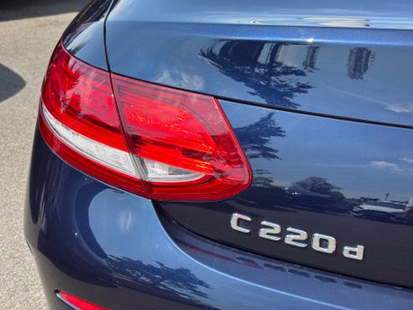 Mercedes-Benz C Class 2.1 C220d AMG Line (Premium Plus) Cabriolet 2dr Diesel 4MATIC (170ps) 12