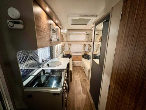 Swift Eccles 590 AL 29