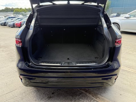 Jaguar F-Pace 2.0 D200 MHEV R-Dynamic SE Black SUV 5dr Diesel Auto AWD Euro 6 (s/s) (204 20