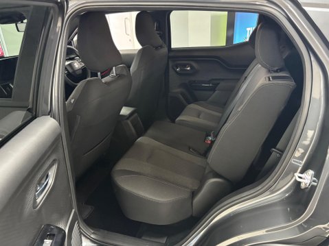 Suzuki e Vitara 61kWh Motion Auto 5dr 14