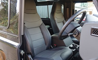 Land Rover 90 Autobiography 12