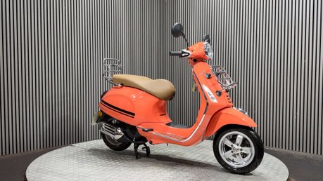 Piaggio Vespa Primavera 2018 ONLY 13K LONG MOT GREAT COLOUR SCHEME 125CC SCOOTER 2