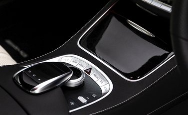 Mercedes-Benz S Class L Saloon 26