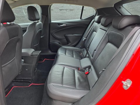Vauxhall Astra 1.0i Turbo ecoTEC Elite Nav Euro 6 (s/s) 5dr 11