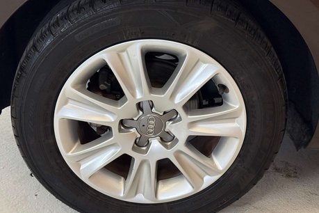Audi A1 1.4 TFSI Sport Hatchback 3dr Petrol S Tronic Euro 5 (s/s) (122 ps) 56