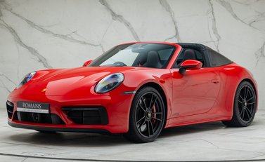 Porsche 911 Targa 4 GTS (992) 1
