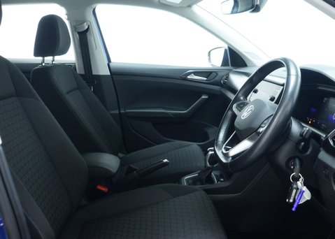 Volkswagen T-Cross 1.0 TSI SE SUV 5dr Petrol DSG Euro 6 (s/s) (110 ps) 38