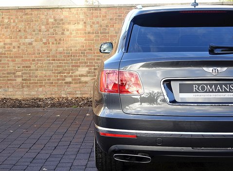 Bentley Bentayga 32