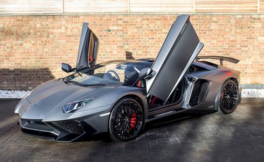 Lamborghini Aventador SV LP 750-4 Roadster 30